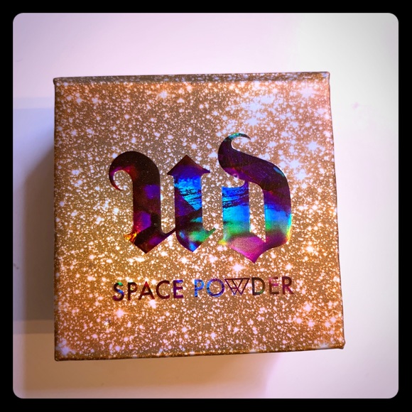 Urban Decay Space Powder - Brand new